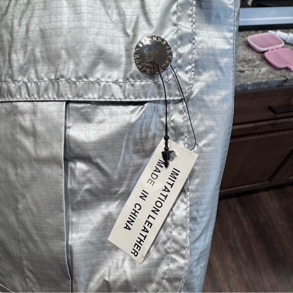 Ralph Lauren Womens PM White Silver Metallic Reversible Vest Snaps‎ $189 NWOT - Picture 8 of 12